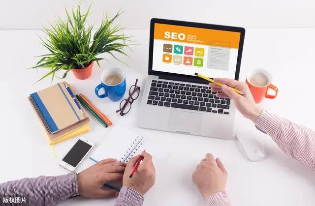 高度近视改善眼凸的方法